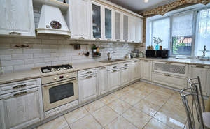 Дом 226м&sup2;, 3-этажный, участок 2 сот.  