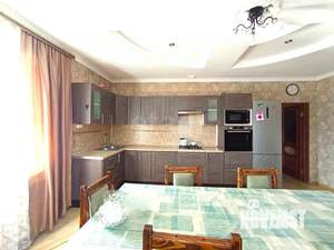 Дом 740м², 3-этажный, участок 8 сот.  