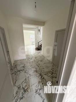 Дом 258м&sup2;, 2-этажный, участок 10 сот.  