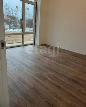 Дом 100м&sup2;, 1-этажный, участок 5 сот.  