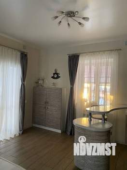 Коттедж 204м&sup2;, 2-этажный, участок 7 сот.  