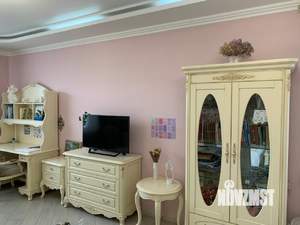 Коттедж 320м², 2-этажный, участок 10 сот.  