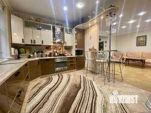 Таунхаус 182м², 2-этажный, участок 3 сот.  