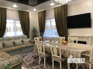 Дом 200м², 2-этажный, участок 9 сот.  