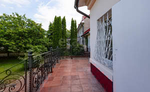 Дом 270м², 2-этажный, участок 6 сот.  