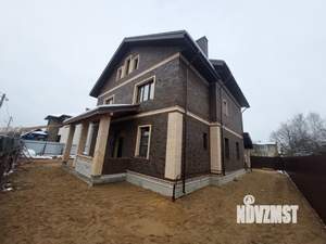 Коттедж 280м², 3-этажный, участок 7 сот.  