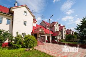 Дом 270м², 2-этажный, участок 6 сот.  