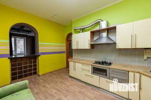 Коттедж 500м&sup2;, 2-этажный, участок 8 сот.  