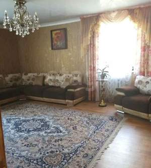 Дом 300м&sup2;, 3-этажный, участок 7 сот.  