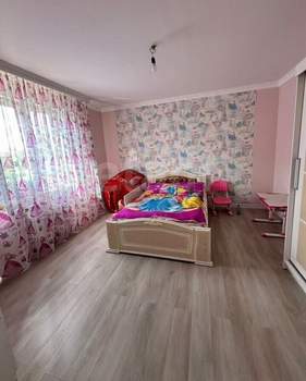 Дом 240м², 2-этажный, участок 5 сот.  