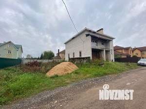 Дом 270м&sup2;, 3-этажный, участок 7 сот.  