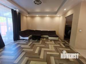 Таунхаус 115м², 3-этажный, участок 1 сот.  