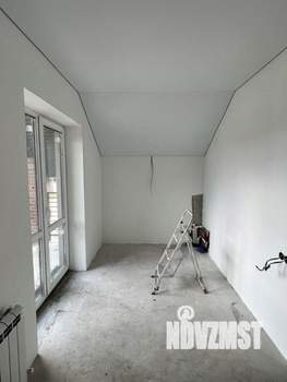 Дом 150м&sup2;, 2-этажный, участок 6 сот.  