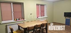 Дом 280м&sup2;, 3-этажный, участок 15 сот.  