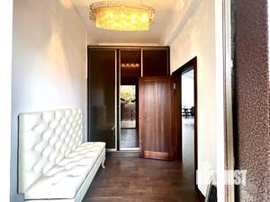 Дом 213м&sup2;, 2-этажный, участок 3 сот.  