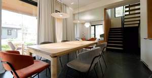 Дом 236м&sup2;, 2-этажный, участок 6 сот.  