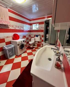Дом 240м², 2-этажный, участок 5 сот.  
