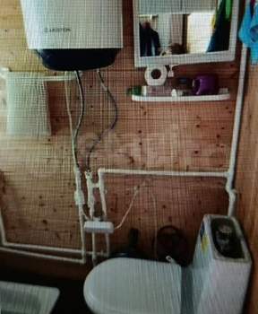 Дом 20м&sup2;, 2-этажный, участок 55 сот.  