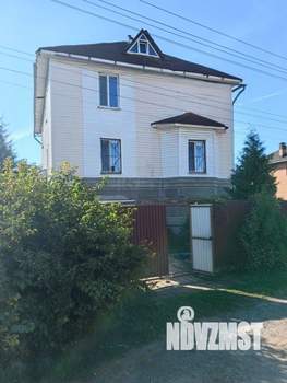 Дом 322м&sup2;, 3-этажный, участок 10 сот.  