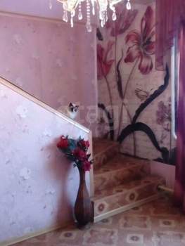 Дом 300м&sup2;, 3-этажный, участок 7 сот.  