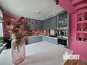 Коттедж 330м&sup2;, 3-этажный, участок 10 сот.  