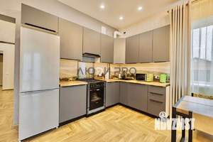 Дом 143м&sup2;, 2-этажный, участок 4 сот.  