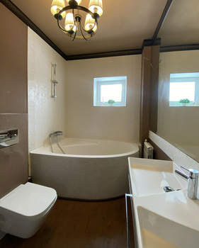 Дом 140м&sup2;, 3-этажный, участок 2 сот.  