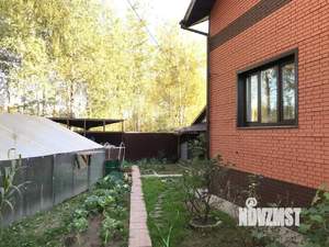 Дом 200м², 2-этажный, участок 9 сот.  