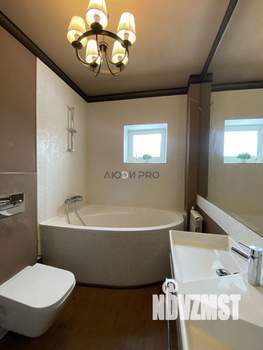 Таунхаус 140м&sup2;, 3-этажный, участок 2 сот.  