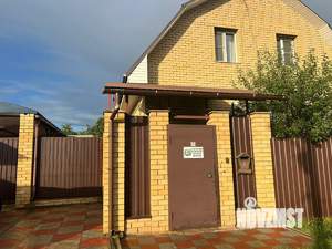 Дом 220м², 2-этажный, участок 6 сот.  