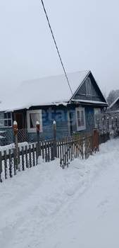 Дом 25м&sup2;, 2-этажный, участок 6 сот.  