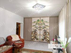 Дом 200м&sup2;, 2-этажный, участок 15 сот.  