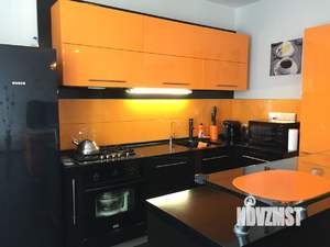 Таунхаус 222м², 3-этажный, участок 1 сот.  