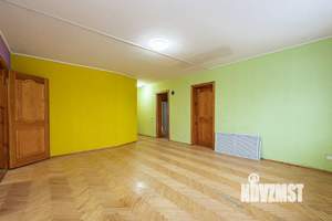 Коттедж 500м&sup2;, 2-этажный, участок 8 сот.  