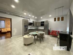 Коттедж 330м², 2-этажный, участок 3 сот.  