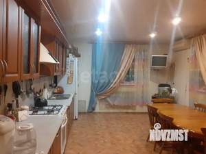 Дом 191м², 2-этажный, участок 10 сот.  