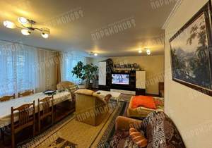 Дом 208м², 2-этажный, участок 6 сот.  