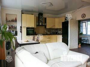 Таунхаус 162м², 3-этажный, участок 1 сот.  