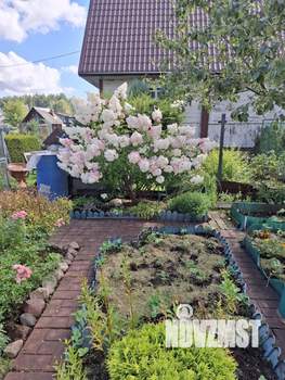 Дом 63м², 2-этажный, участок 6 сот.  