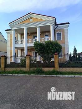 Коттедж 419м&sup2;, 3-этажный, участок 10 сот.  