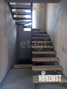 Дом 208м², 3-этажный, участок 5 сот.  