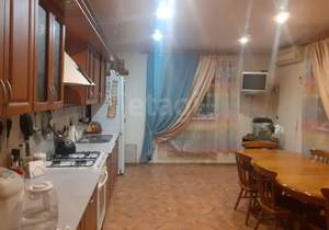Дом 191м², 2-этажный, участок 10 сот.  