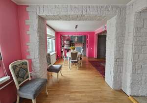 Дом 330м&sup2;, 3-этажный, участок 10 сот.  