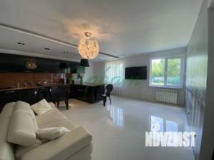 Дом 192м&sup2;, 2-этажный, участок 5 сот.  