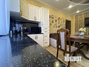 Коттедж 232м&sup2;, 2-этажный, участок 10 сот.  