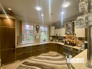 Таунхаус 182м², 2-этажный, участок 3 сот.  