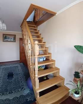 Дом 197м&sup2;, 3-этажный, участок 9 сот.  