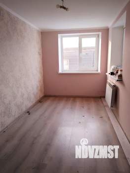 Дом 80м&sup2;, 2-этажный, участок 6 сот.  