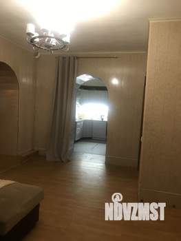 Коттедж 330м², 2-этажный, участок 5 сот.  