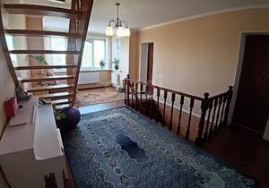 Дом 197м&sup2;, 3-этажный, участок 9 сот.  